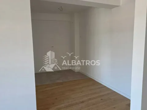 Rent, two bedroom apartment, 89m², Bar, Crna Gora - image 9