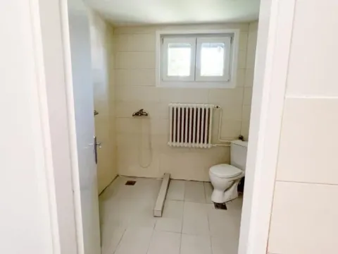 Sale, house, 453m², Sremčica, Beograd - image 15