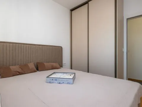 Rent, one bedroom apartment, 46m², Stari Aerodrom, Podgorica - image 4