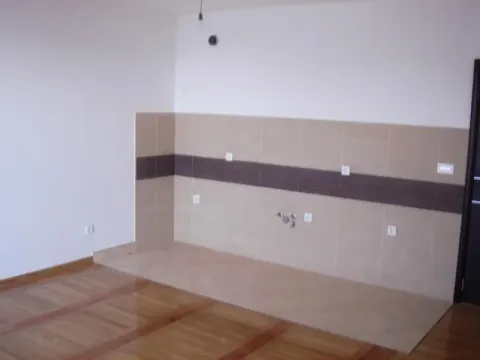 Sale, four bedroom apartment, 110m², Budva, Crna Gora - image 2