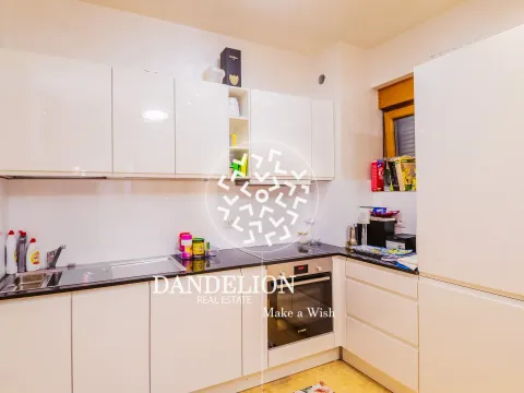 Izdavanje, četvorosoban stan, 130m², Centar, Podgorica - image 24