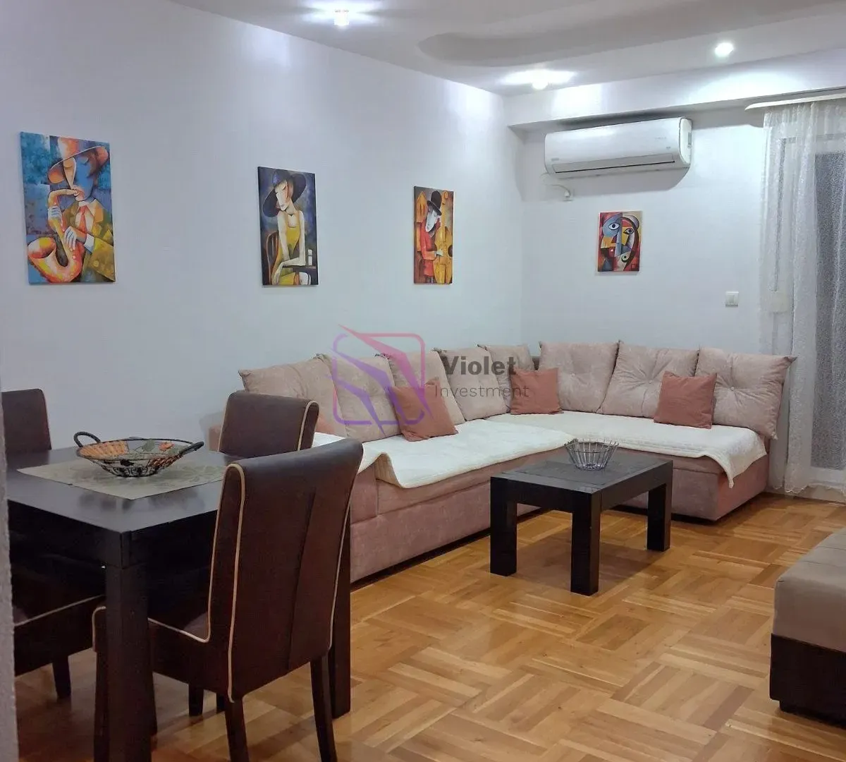 Izdavanje, dvosoban stan, 74m², Pobrežje, Podgorica