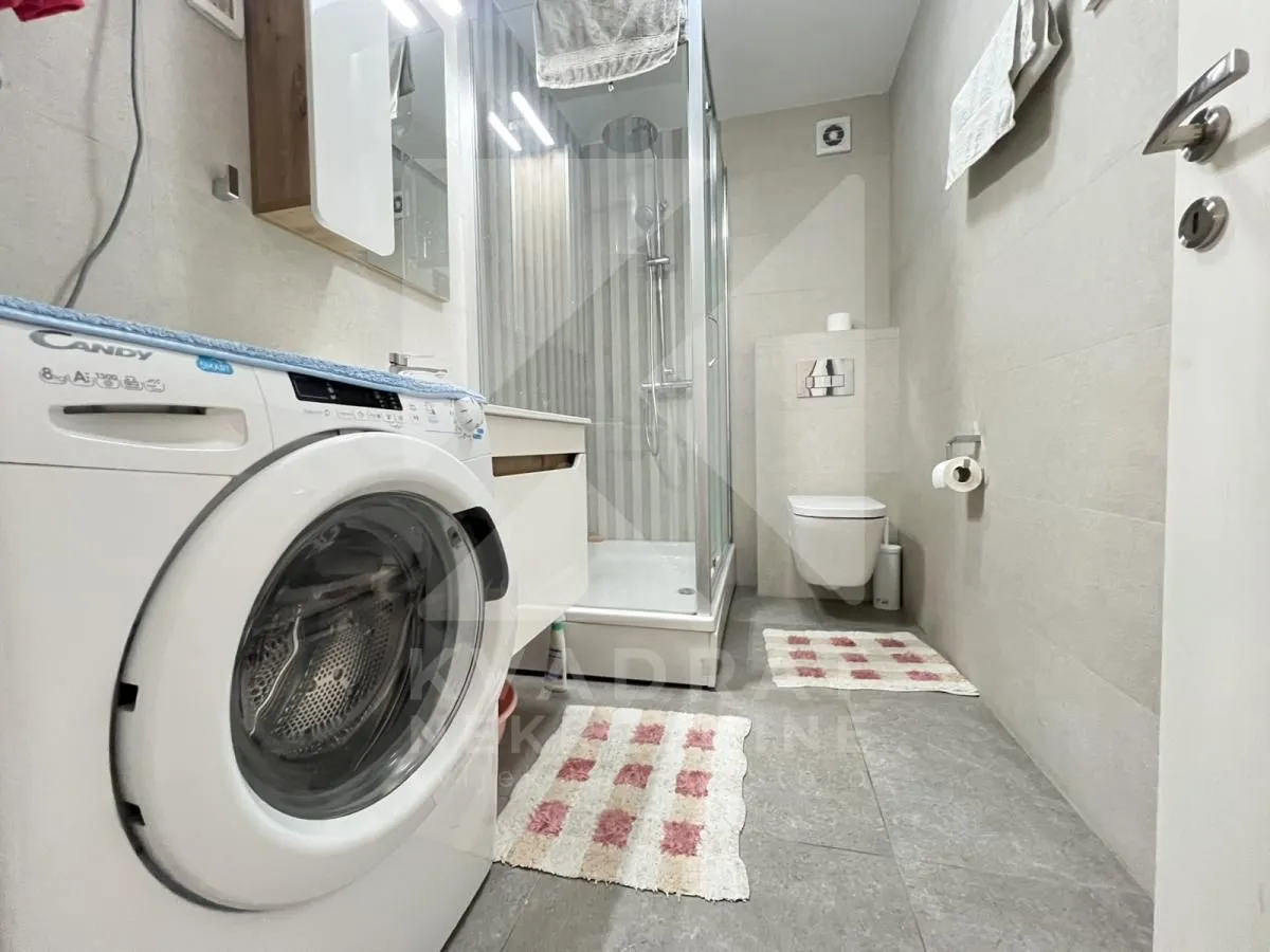 Izdavanje, jednosoban stan, 43m², Centar, Podgorica