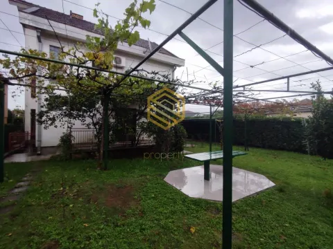 Rent, house, 200m², Zagorič, Podgorica - image 7