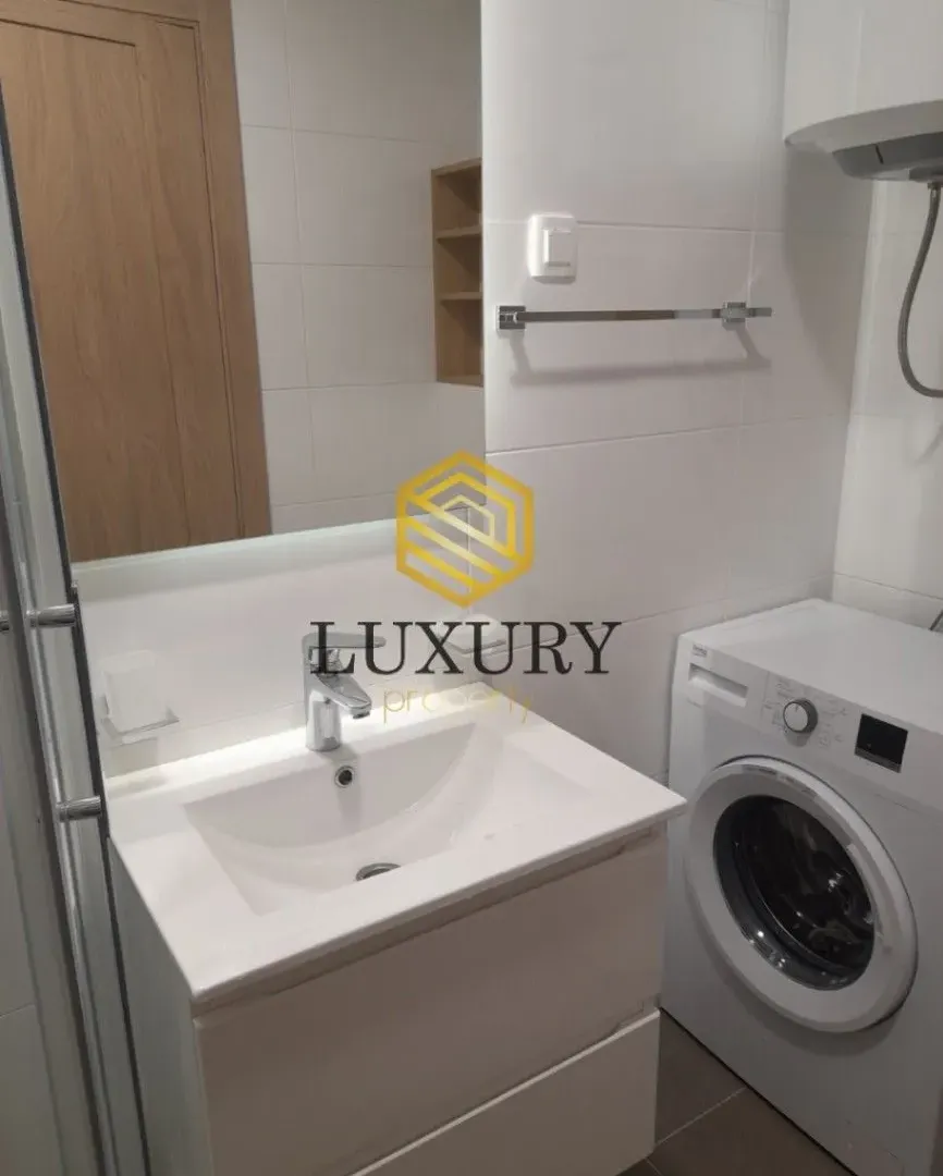 Izdavanje, garsonjera, 25m², Master Kvart, Podgorica