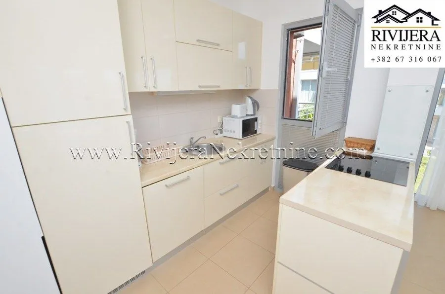 Prodaja, dvosoban stan, 85m², Đenovići, Herceg Novi