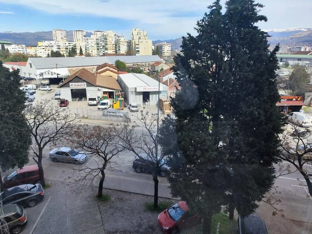 Prodaja, trosoban stan, 96m², Tuški Put, Podgorica