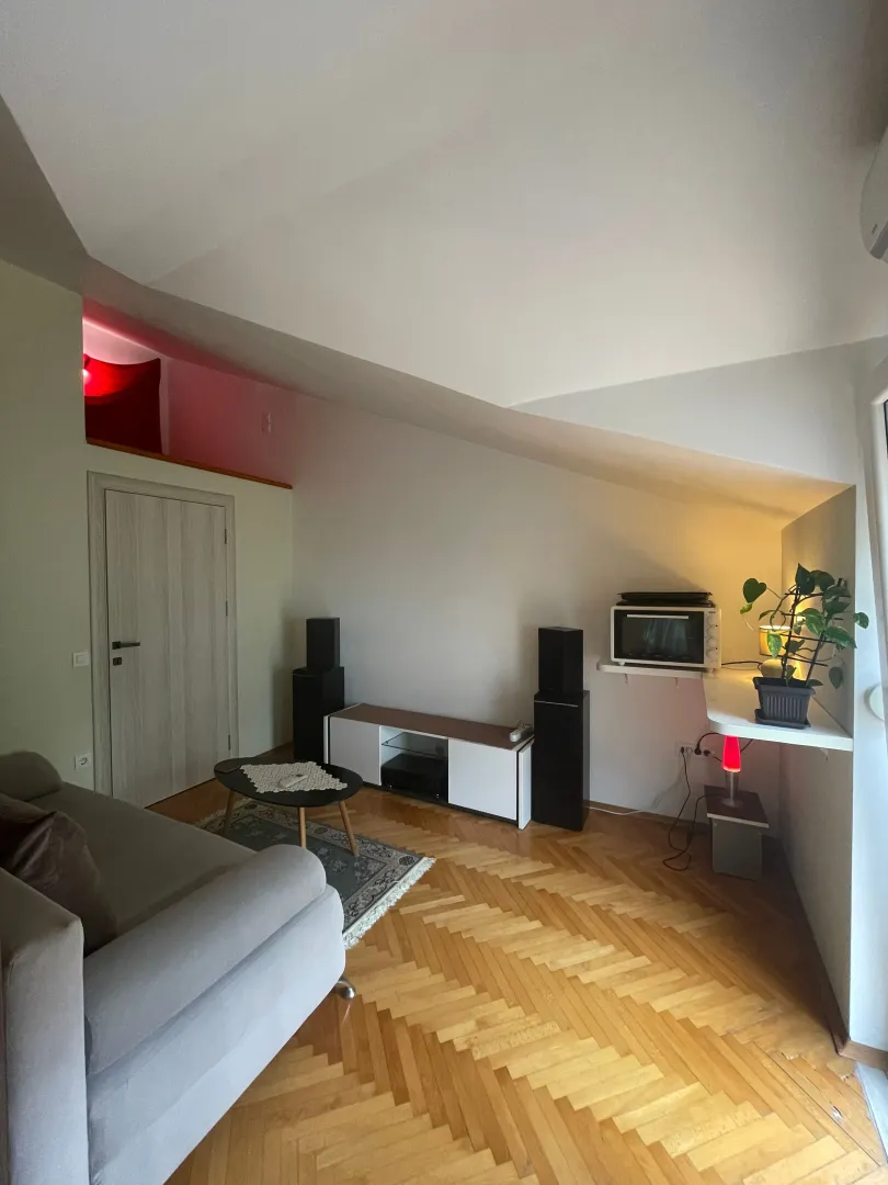 Izdavanje, jednosoban stan, 35m², Igalo, Herceg Novi