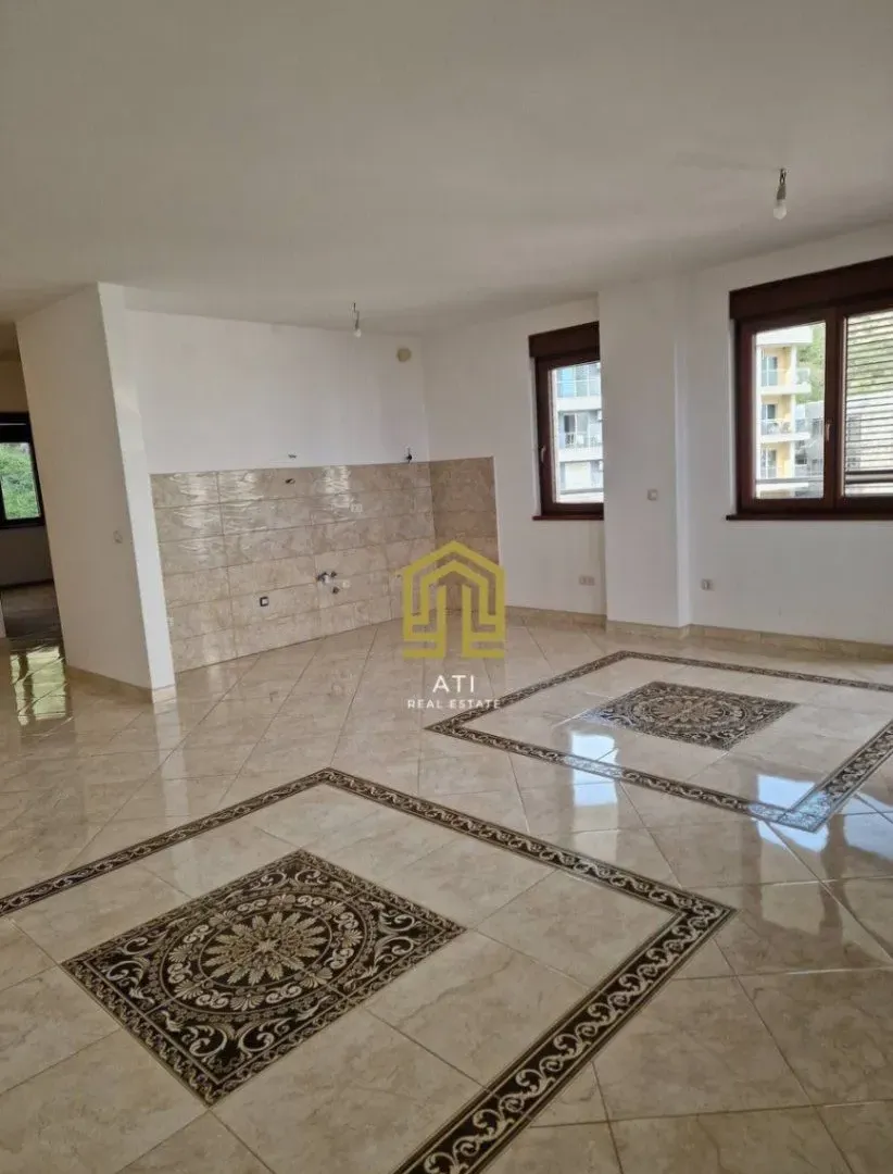 Prodaja, dvosoban stan, 120m², Bečići, Budva