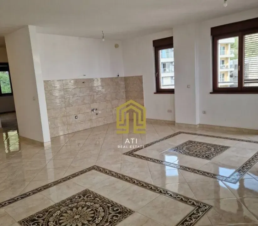 Sale, two bedroom apartment, 120m², Bečići, Budva