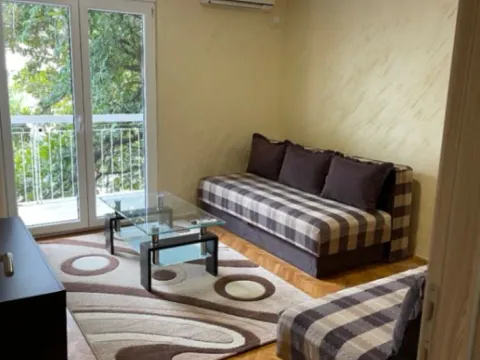 Izdavanje, stan, 39m², Podkošljun, Budva - image 3