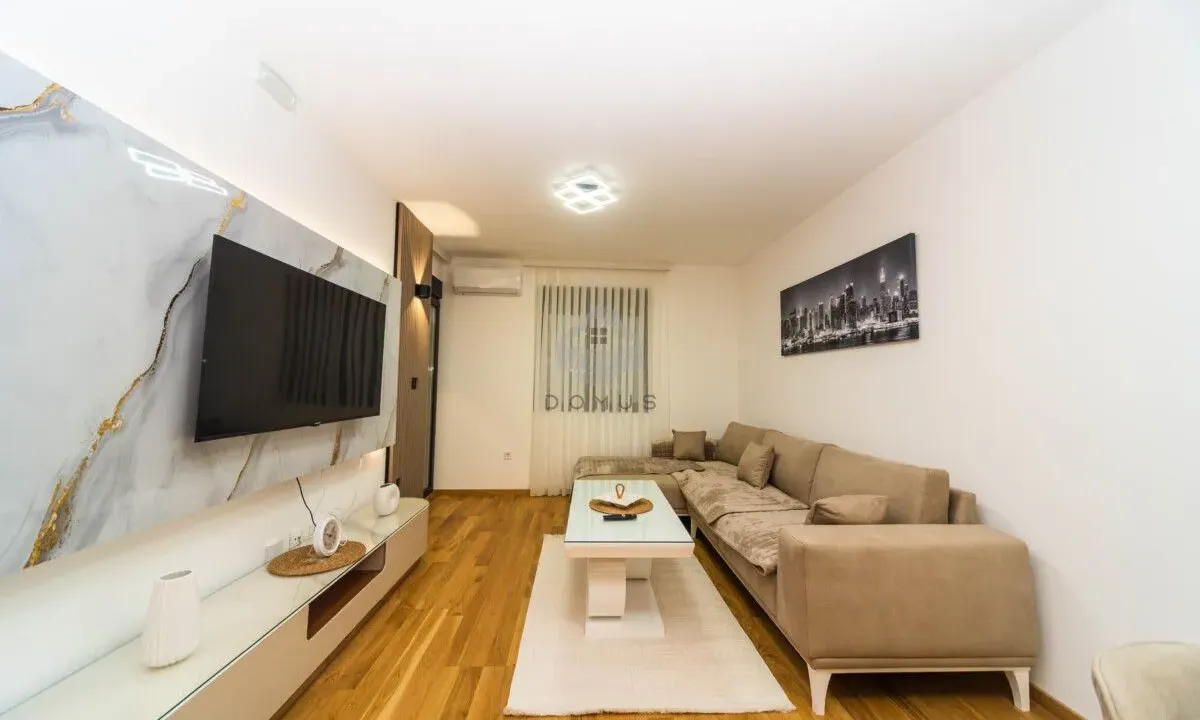 Izdavanje, jednosoban stan, 45m², City Kvart, Podgorica