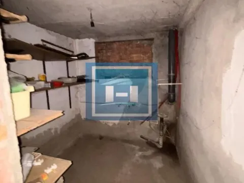 Prodaja, kuća, 194m², Ribare, Jagodina - image 31