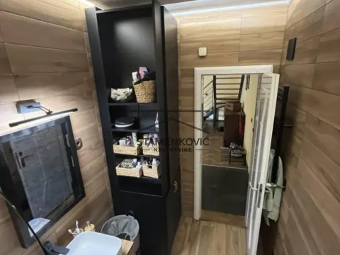 Prodaja, trosoban stan, 111m², Grbavica, Novi Sad Sve Podlokacije - image 12