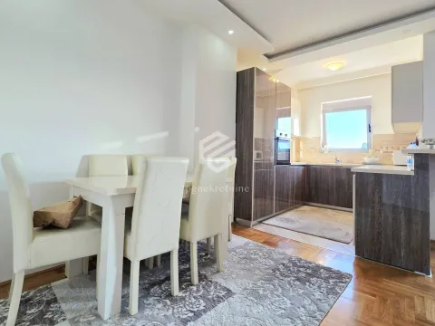 Izdavanje, dvosoban stan, 76m², Stari Aerodrom, Podgorica - image 4