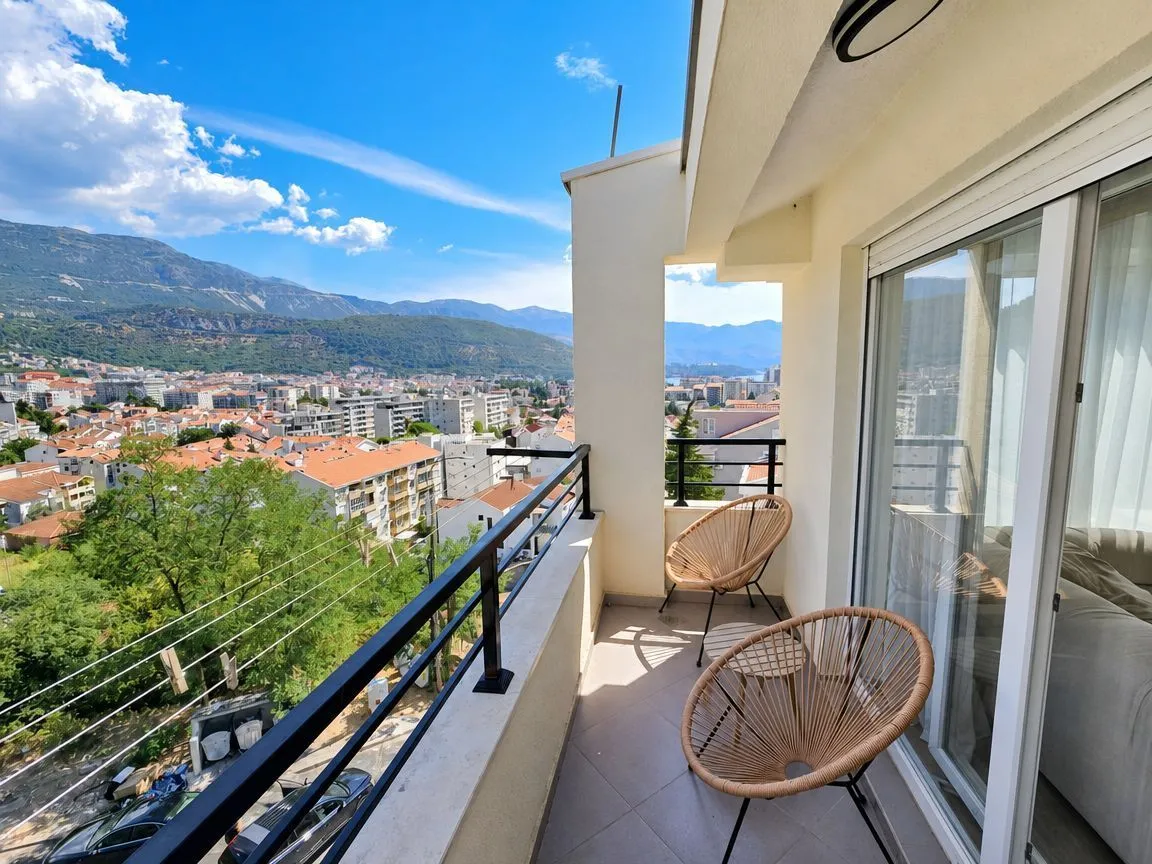 Prodaja, dvosoban stan, 77m², Budva, Crna Gora