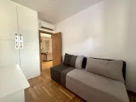 Izdavanje, trosoban stan, 86m², Kalimanj, Tivat - image 5