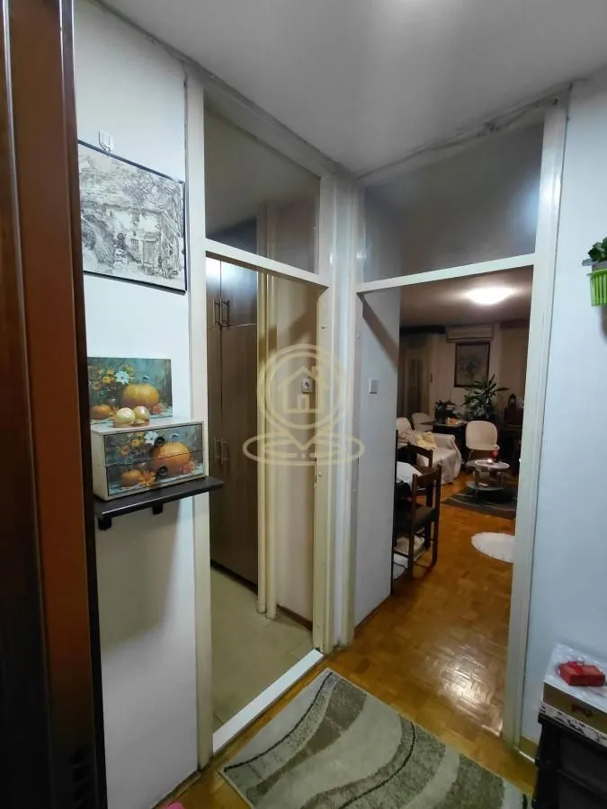 Sale, two bedroom apartment, 70m², Medijana, Niš
