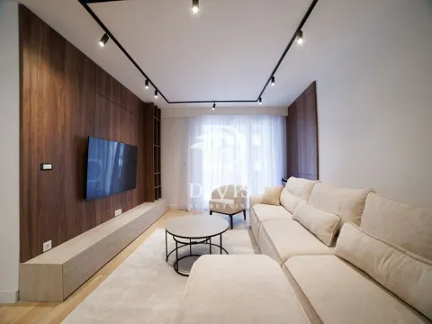 Izdavanje, trosoban stan, 130m², Crveni Krst, Beograd - image 3