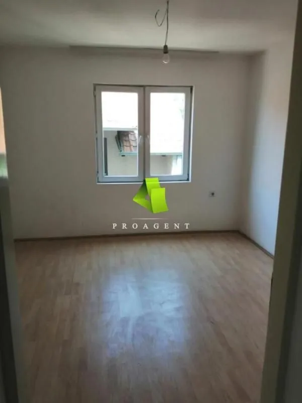 Prodaja, trosoban stan, 116m², Donja Vrežina, Niš