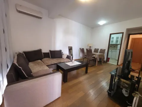 Rent, one bedroom apartment, 46m², Kod Big Fashion-a, Podgorica - image 3