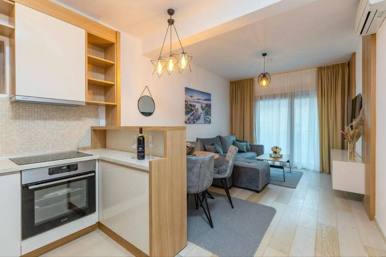 Rent, two bedroom apartment, 63m², Pržno, Budva