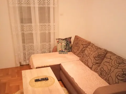 Izdavanje, jednosoban stan, 38m², Podgorica, Crna Gora