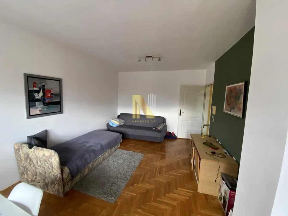 Prodaja, jednosoban stan, 33m², Cara Dušana, Novi Sad Sve Podlokacije