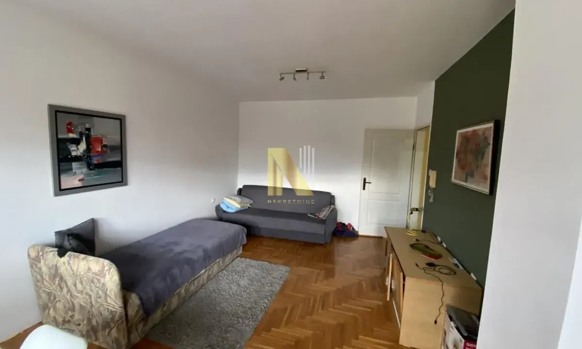 Prodaja, jednosoban stan, 33m², Cara Dušana, Novi Sad Sve Podlokacije