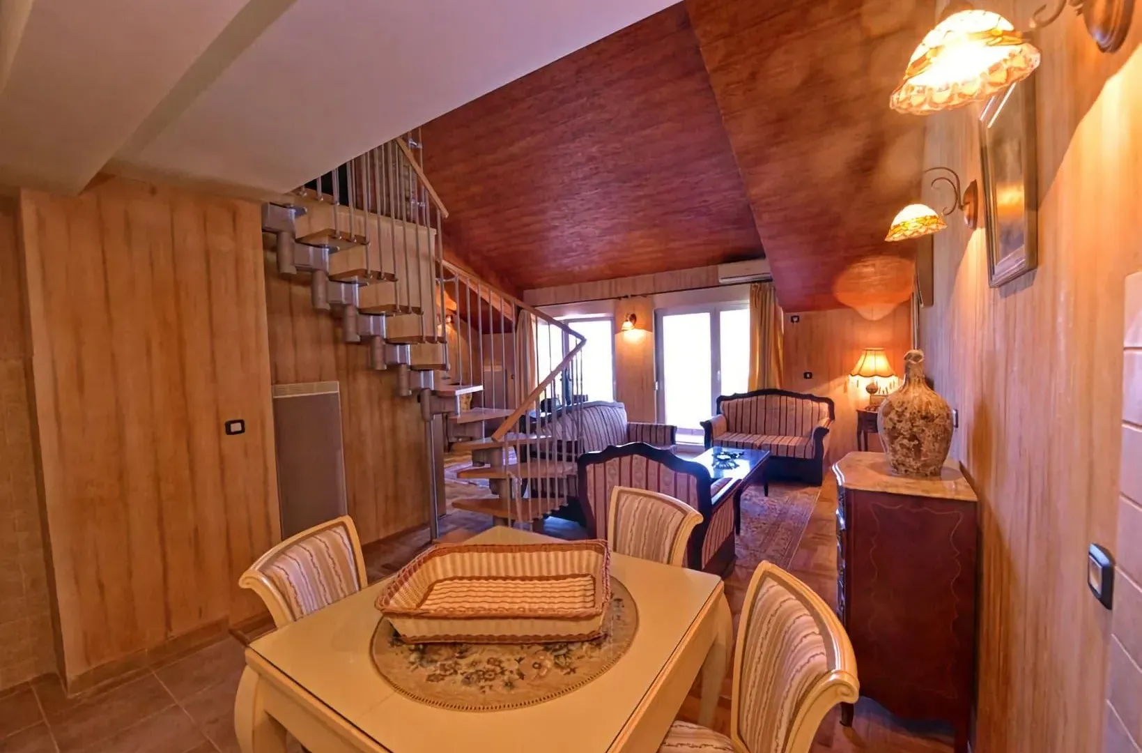 Prodaja, stan, 79m², Kotor, Crna Gora