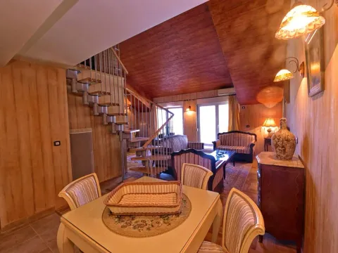 Prodaja, stan, 79m², Kotor, Crna Gora - image 2