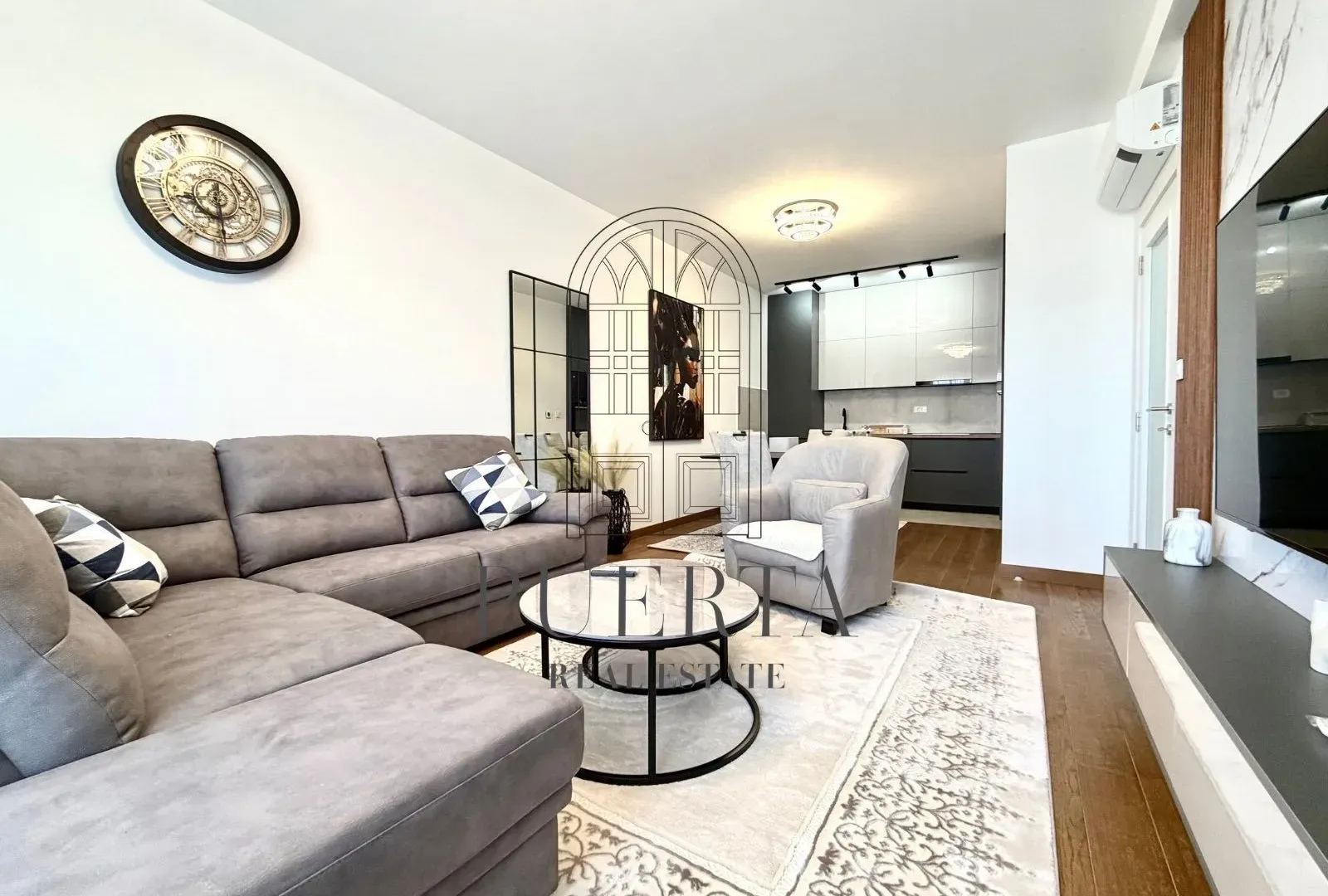 Rent, two bedroom apartment, 74m², Tološka šuma, Podgorica