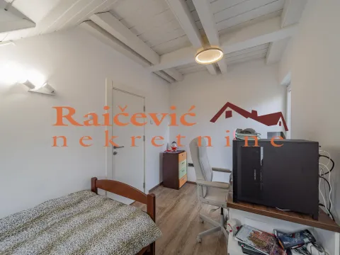 Izdavanje, kuća, 110m², Savski Venac, Beograd - image 14