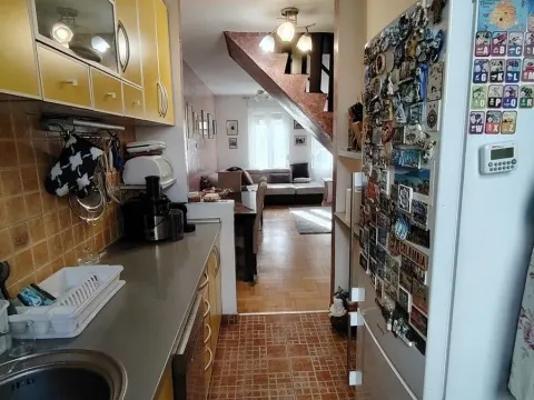 Sale, house, 71m², Zemun Kalvarija, Zemun Sve Podlokacije - image 9