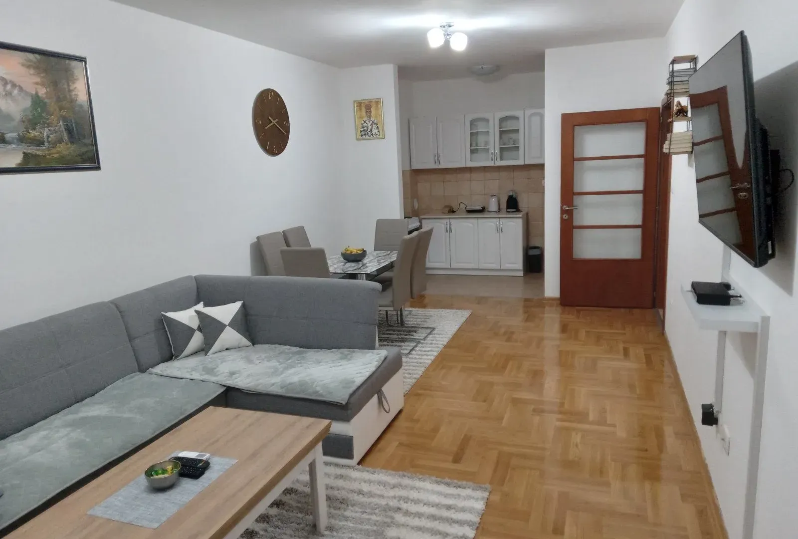 Prodaja, jednosoban stan, 53m², Centar, Nikšić