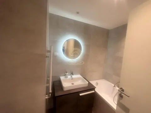 Rent, three bedroom apartment, 85m², Savski Venac, Beograd - image 11