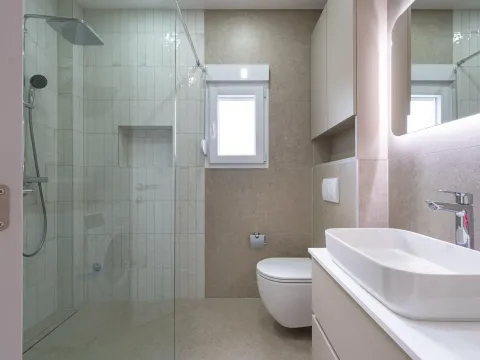 Izdavanje, kuća, 100m², Dalmatinska ulica, Podgorica - image 18