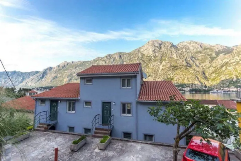 Sale, three bedroom apartment, 110m², Kotor, Crna Gora