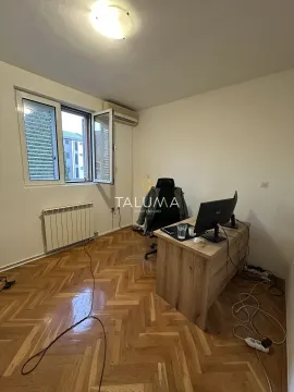 Rent, house, 360m², Momišići, Podgorica - image 13