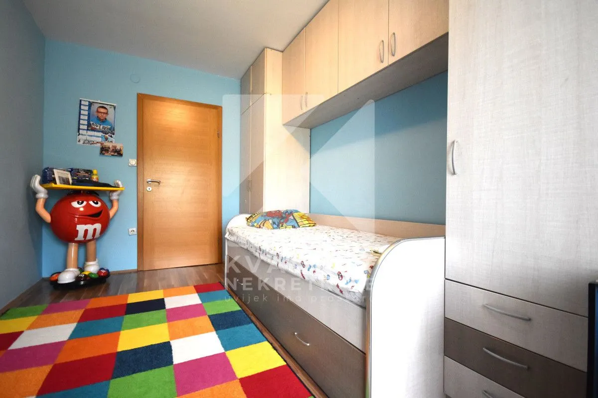 Prodaja, kuća, 220m², Donji Kokoti, Podgorica