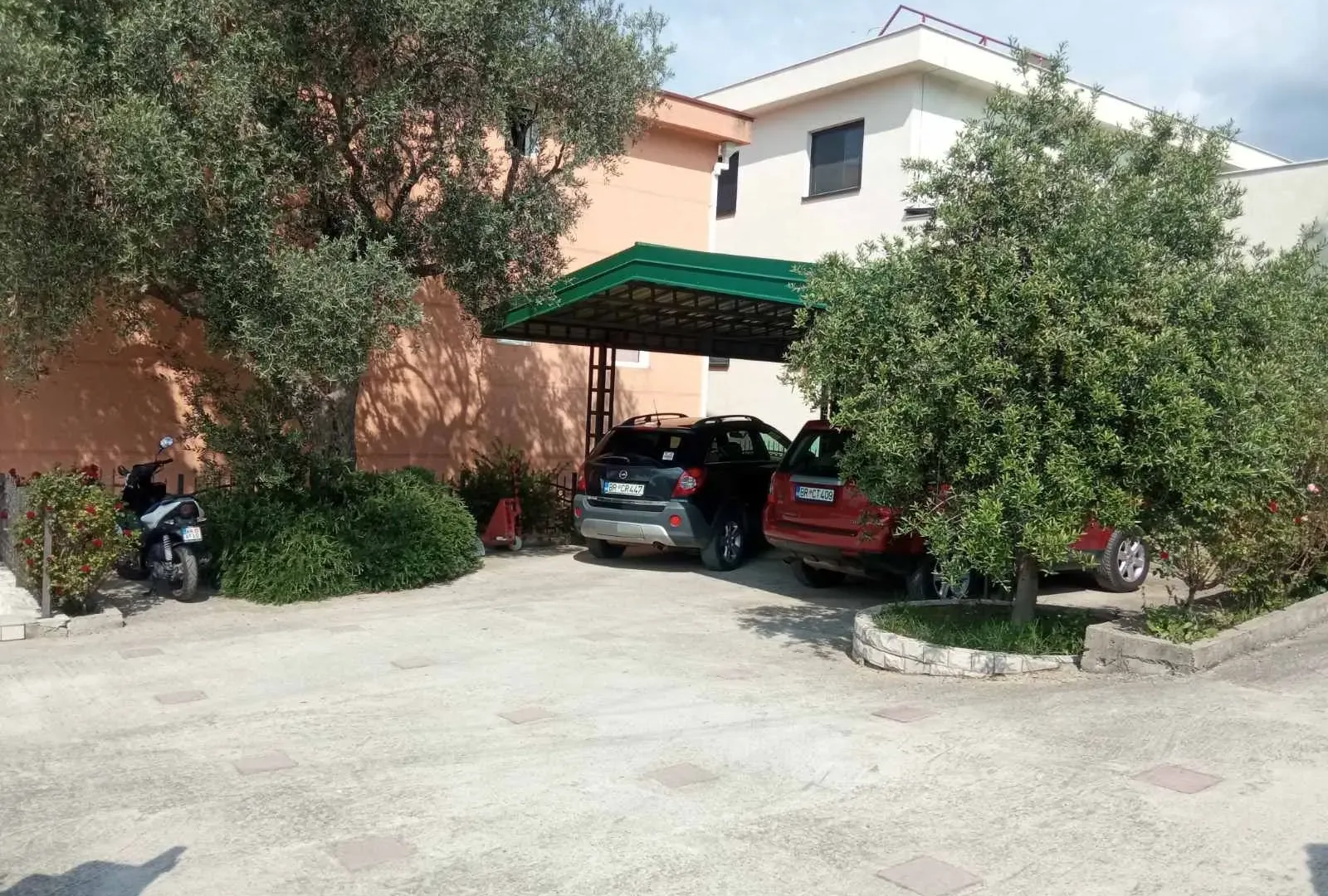 Sale, house, 375m², Bar, Crna Gora
