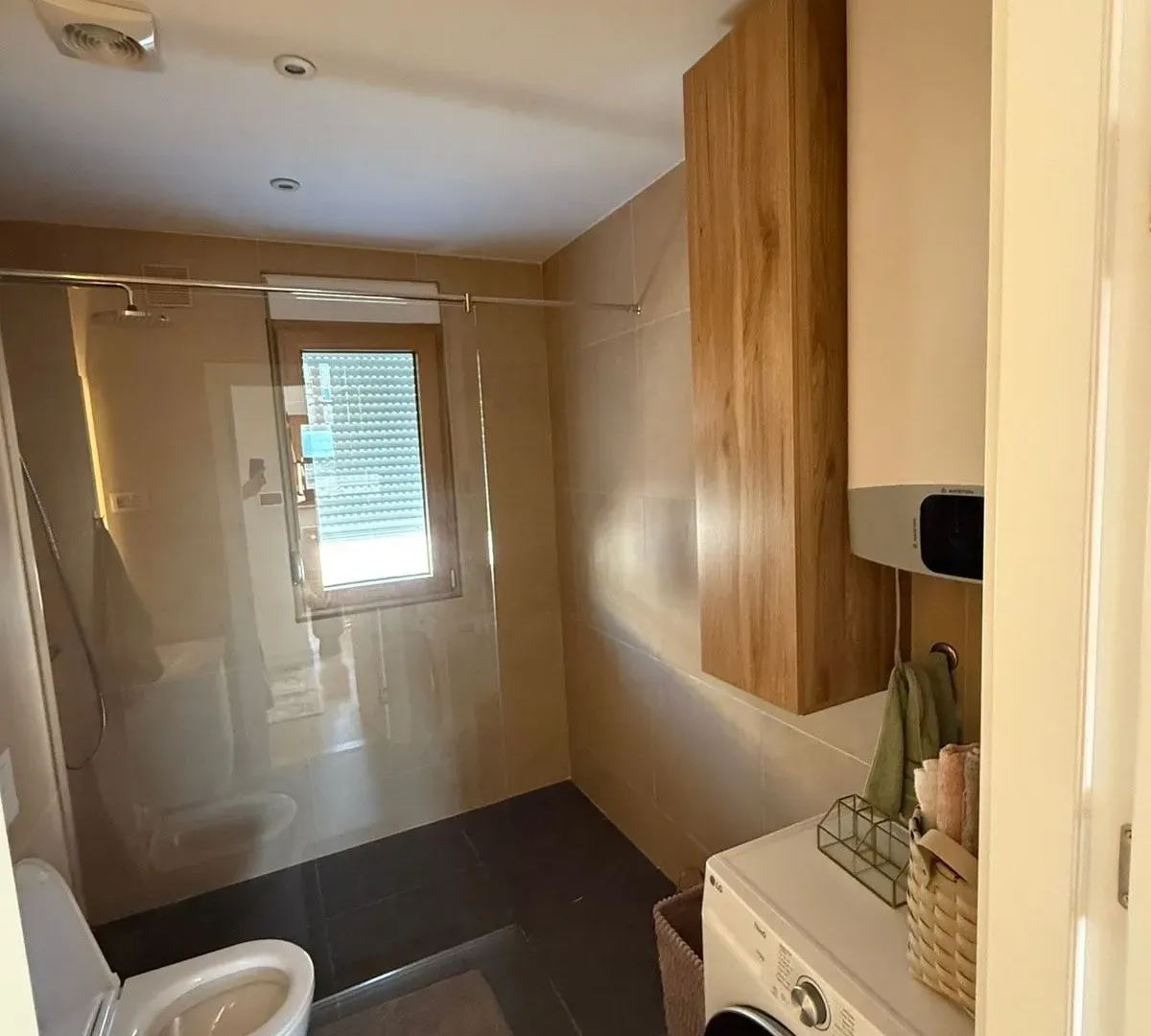 Rent, one bedroom apartment, 42m², Tološka šuma, Podgorica