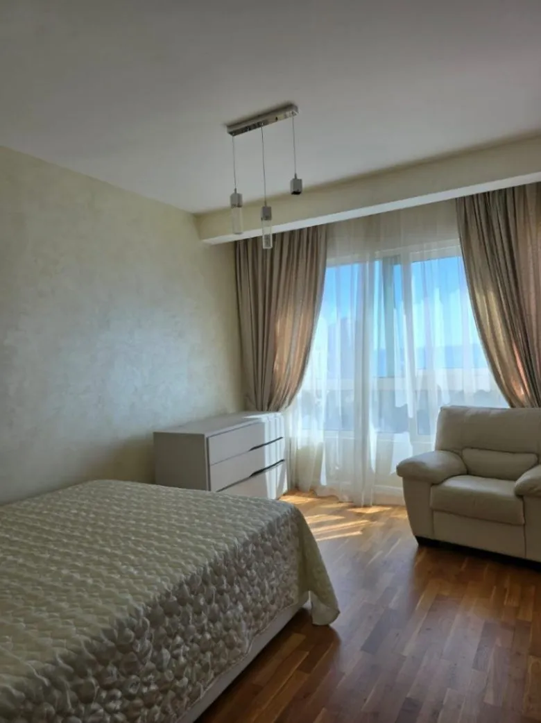 Sale, four bedroom apartment, 115m², Bečići, Budva