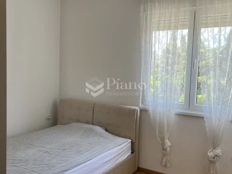 Rent, one bedroom apartment, 40m², Blok 9, Podgorica - image 8