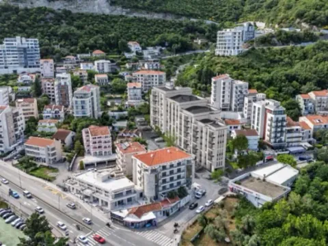 Sale, two bedroom apartment, 86m², Bečići, Budva - image 5