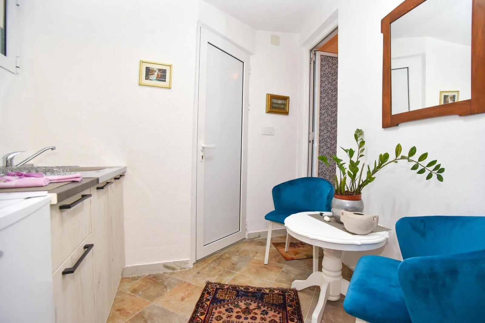 Rent, studio apartment, 24m², Budva, Crna Gora
