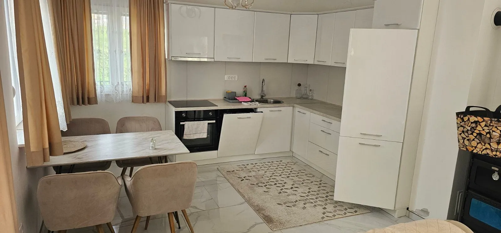 Izdavanje, kuća, 130m², Šušanj, Bar