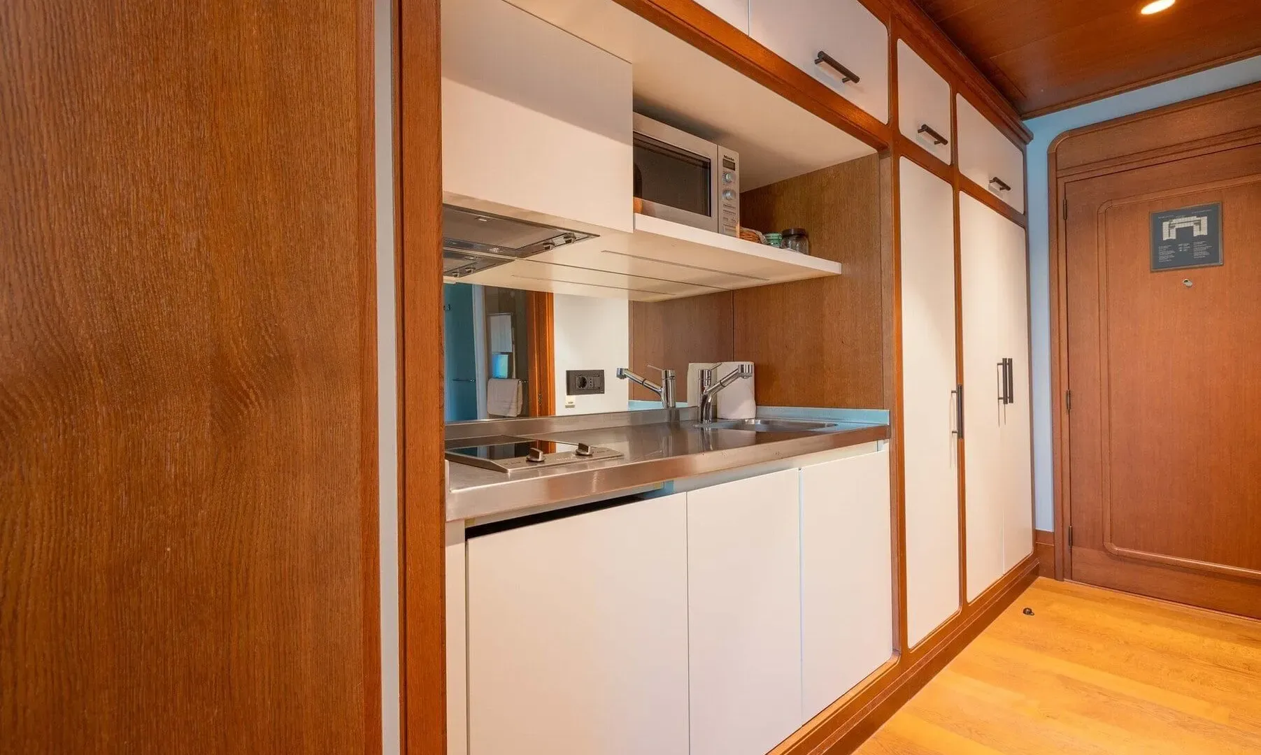 Prodaja, garsonjera, 44m², Porto Montenegro, Tivat