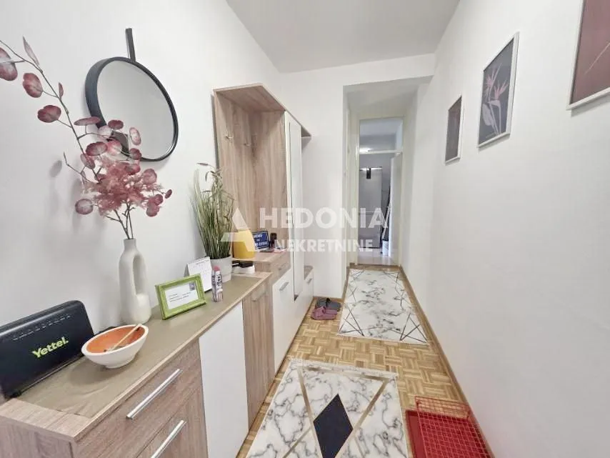 Prodaja, jednosoban stan, 50m², Novi Beograd Blok 22, Novi Beograd Sve Podlokacije