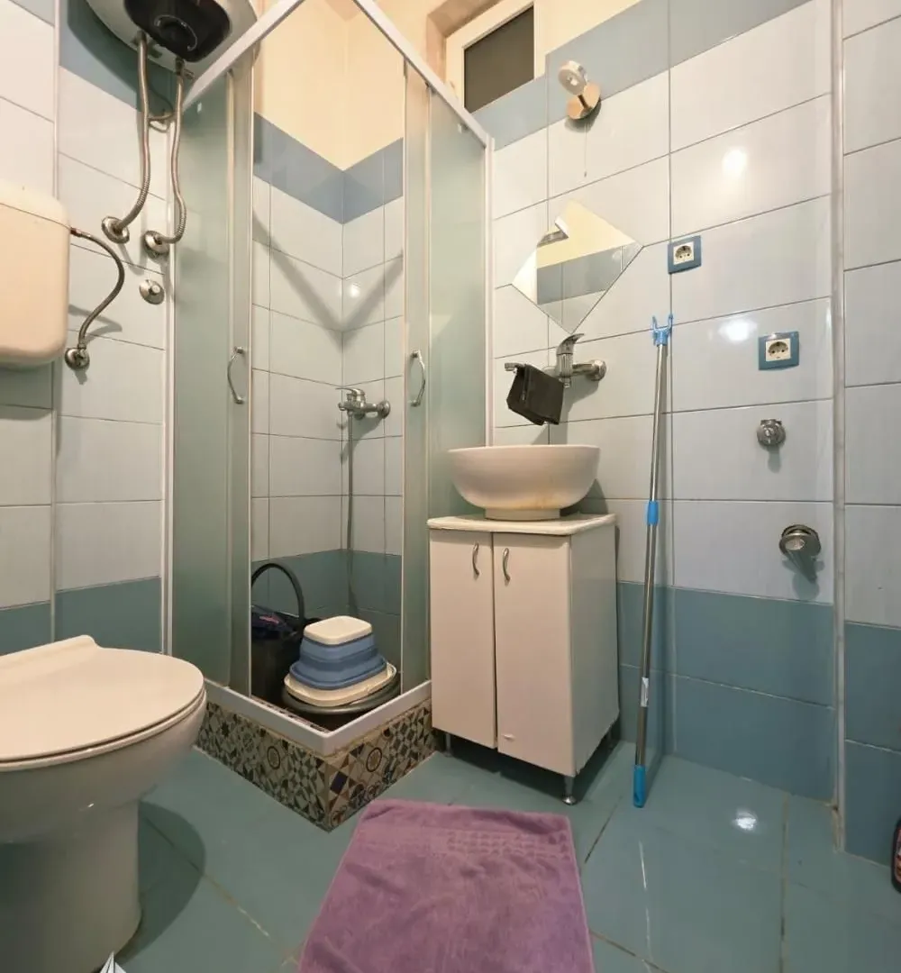 Prodaja, dvosoban stan, 33m², Zemun Sve Podlokacije, Beograd